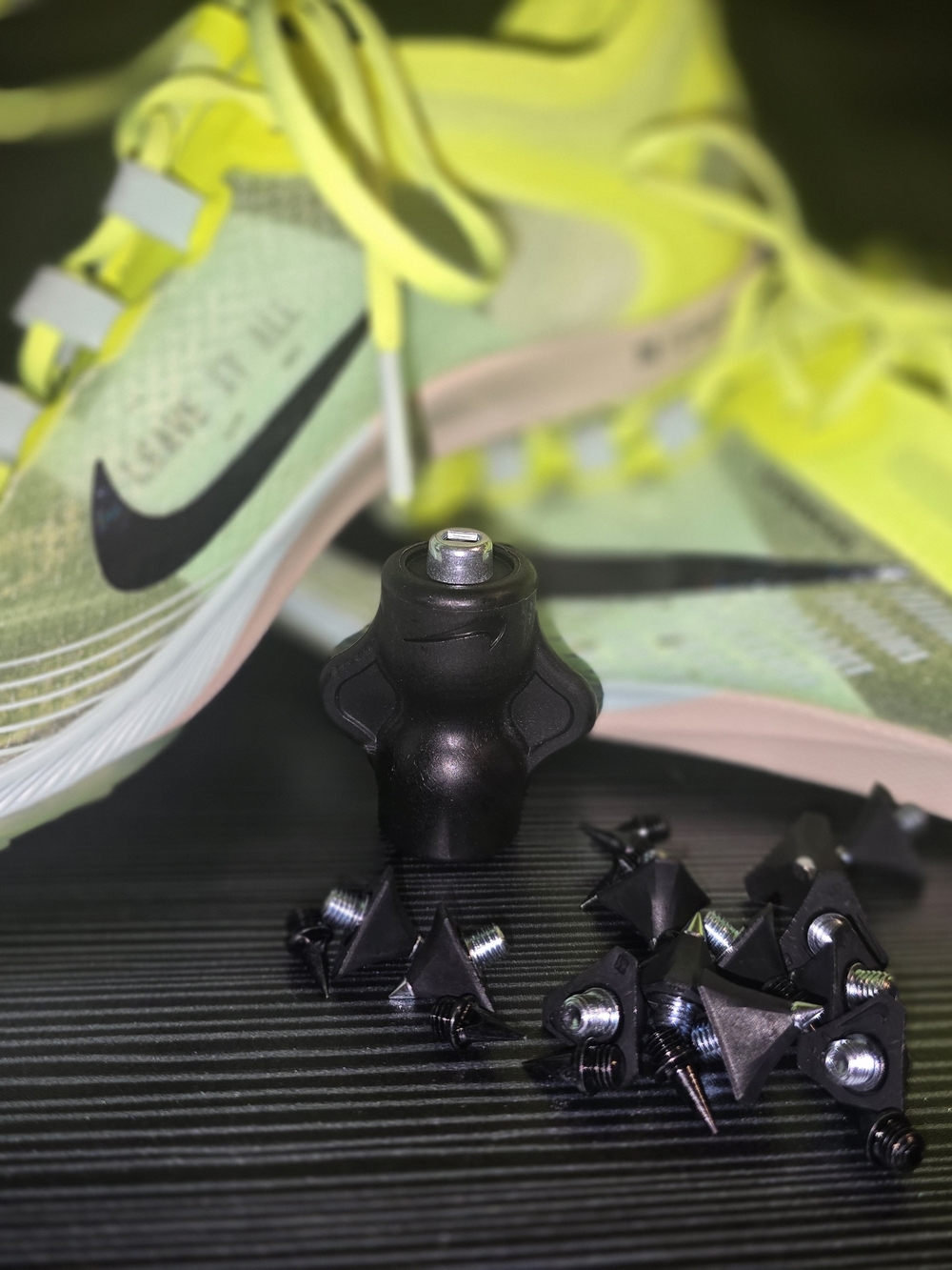Nike Vapor Weave XC Spikes - Picture 2 of 4